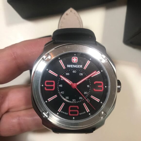 Wenger Swiss Watch - Picture 1 of 3